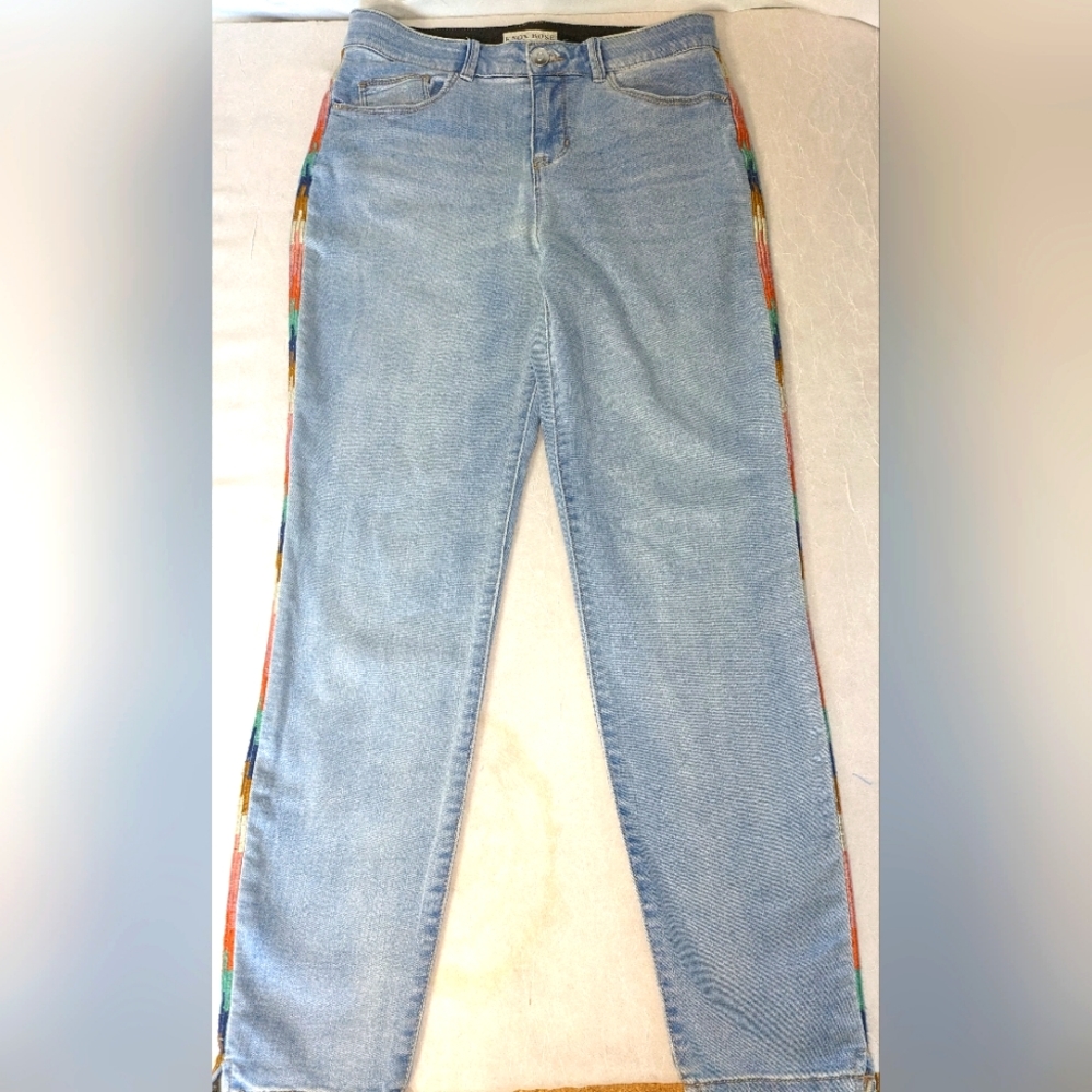 Knox Rose Size 8 Stretch Waistband Embroidery Tribal Aztec Navajo Jeans